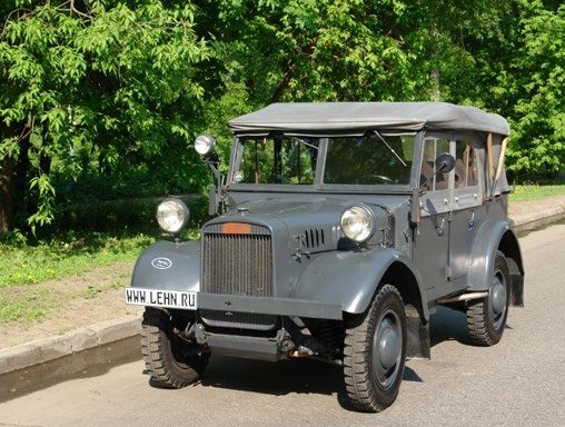 Stoewer R180 (1936)