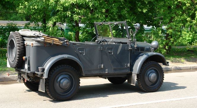 Stoewer R200 (1938)